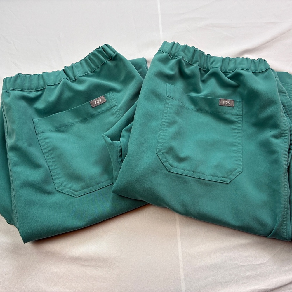 Figs (2) Men's Straight-Leg Scrub Pants in Marine